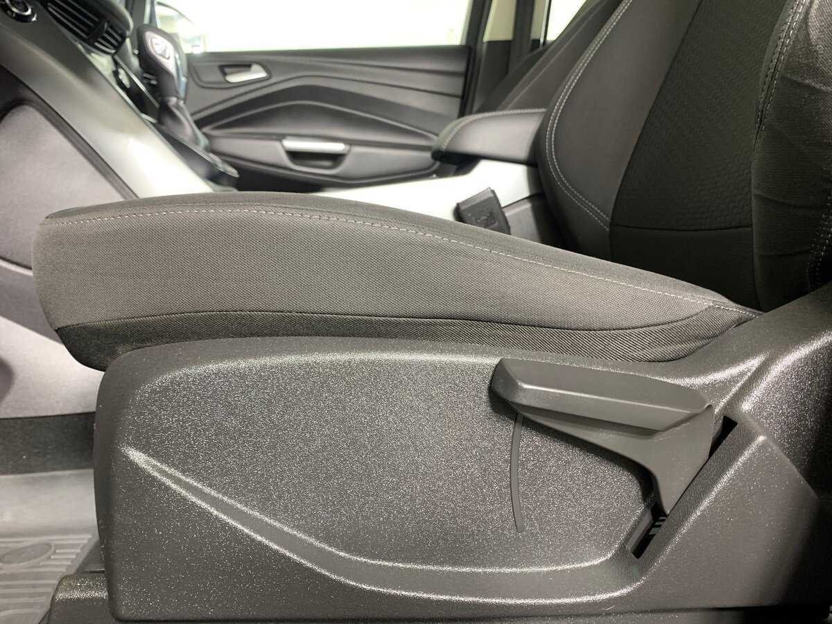 Купить Ford Kuga, 2019, 129 951 км, фото №17