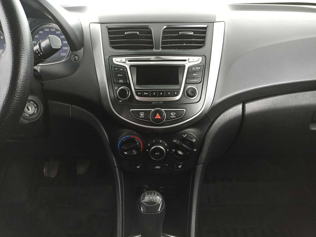 Купить Hyundai Solaris, 2015, 207 308 км, фото №15