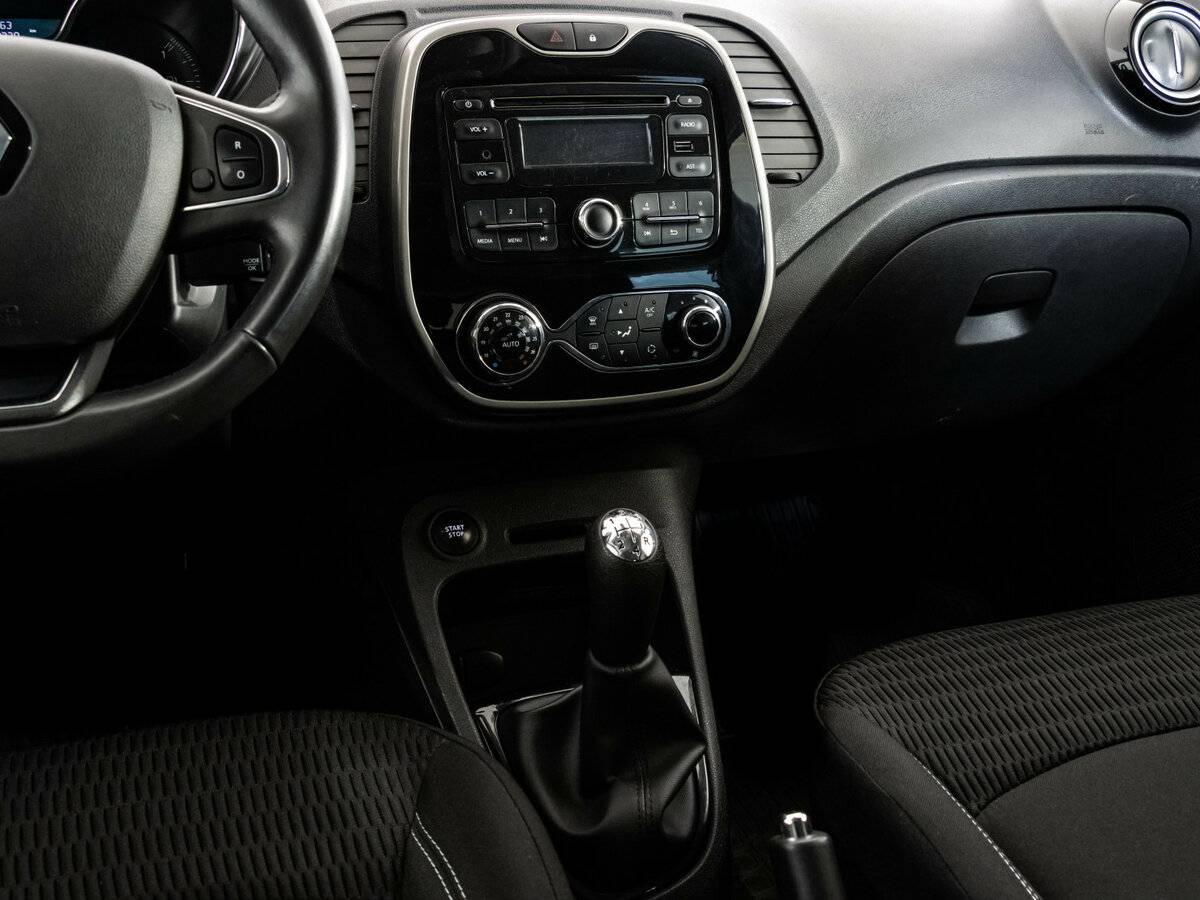 Купить Renault Kaptur, 2017, 136 362 км, фото №9