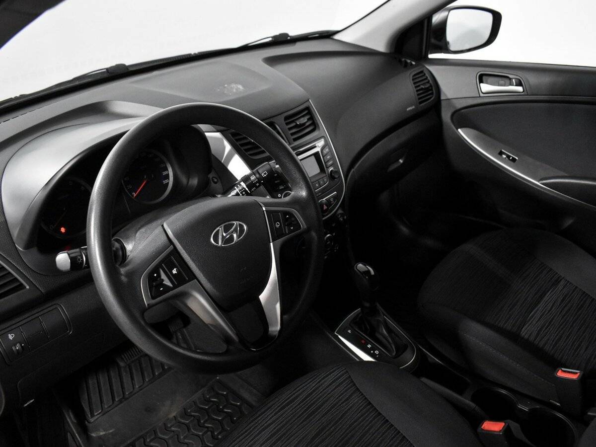 Купить Hyundai Solaris, 2015, 144 260 км, фото №9