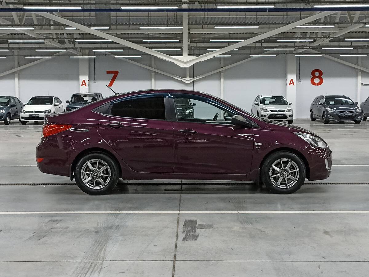 Купить Hyundai Solaris, 2013, 174 381 км, фото №4