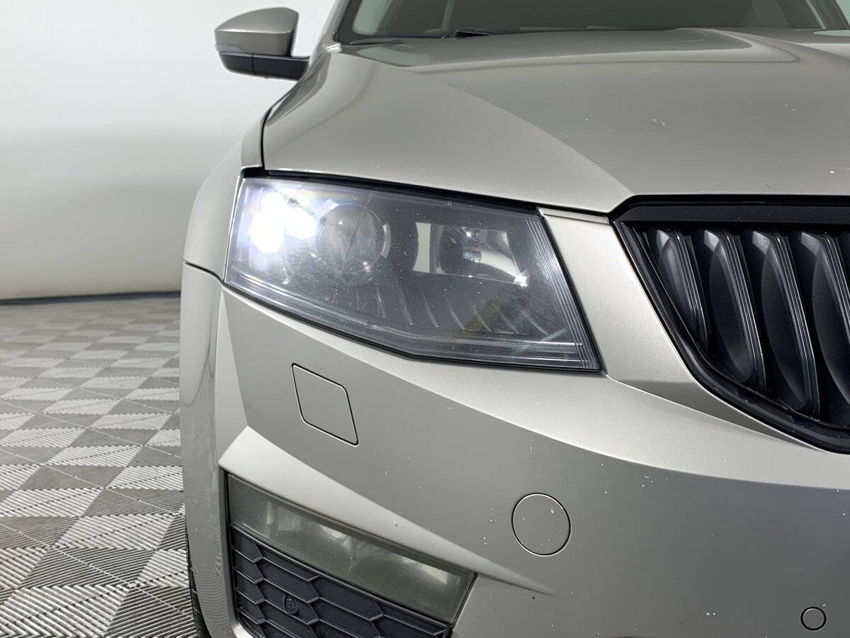 Купить Skoda Octavia, 2013, 253 620 км, фото №10