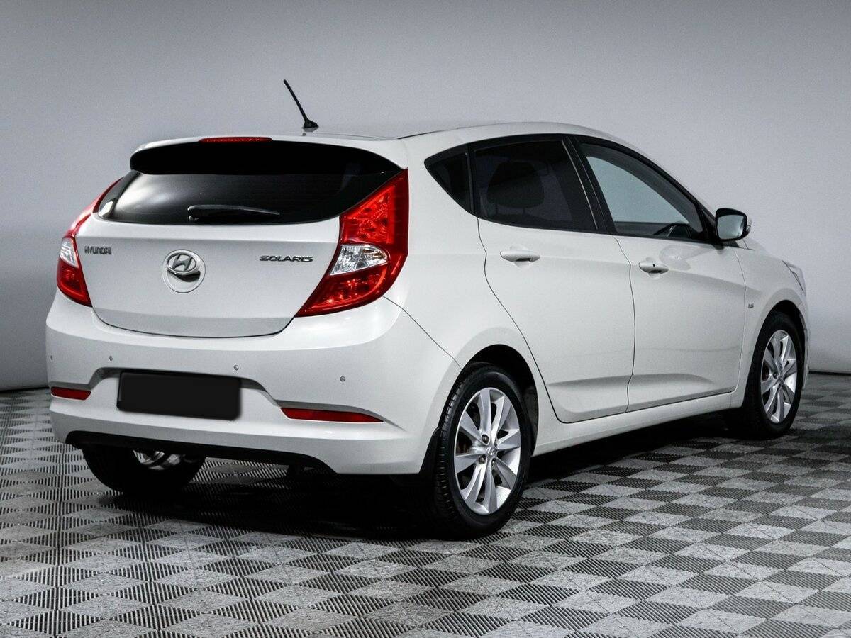 Купить Hyundai Solaris, 2015, 73 940 км, фото №4