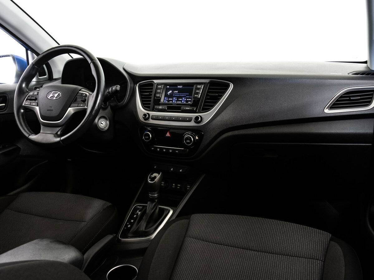 Купить Hyundai Solaris, 2018, 120 474 км, фото №9