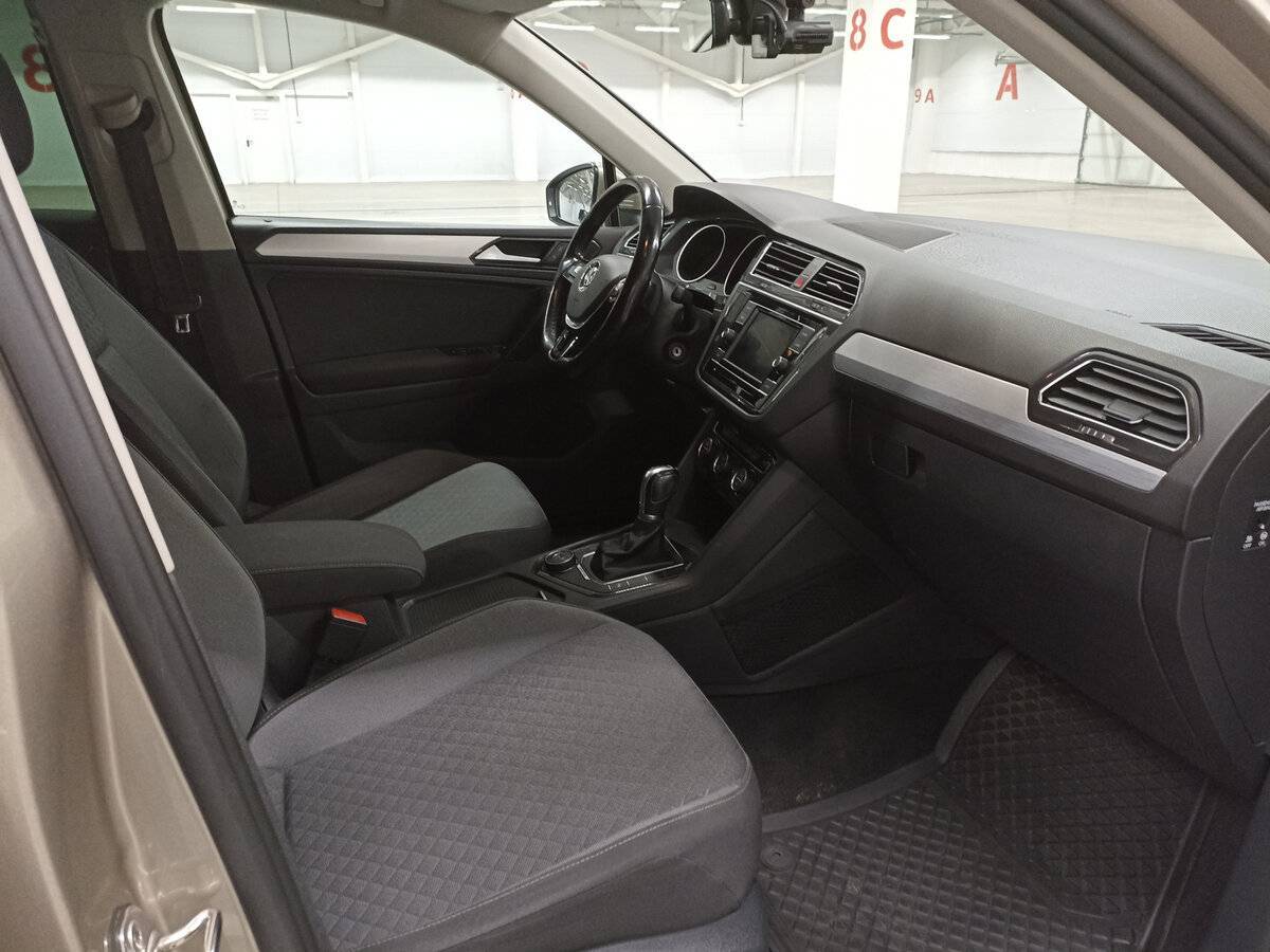 Купить Volkswagen Tiguan, 2017, 203 201 км, фото №11