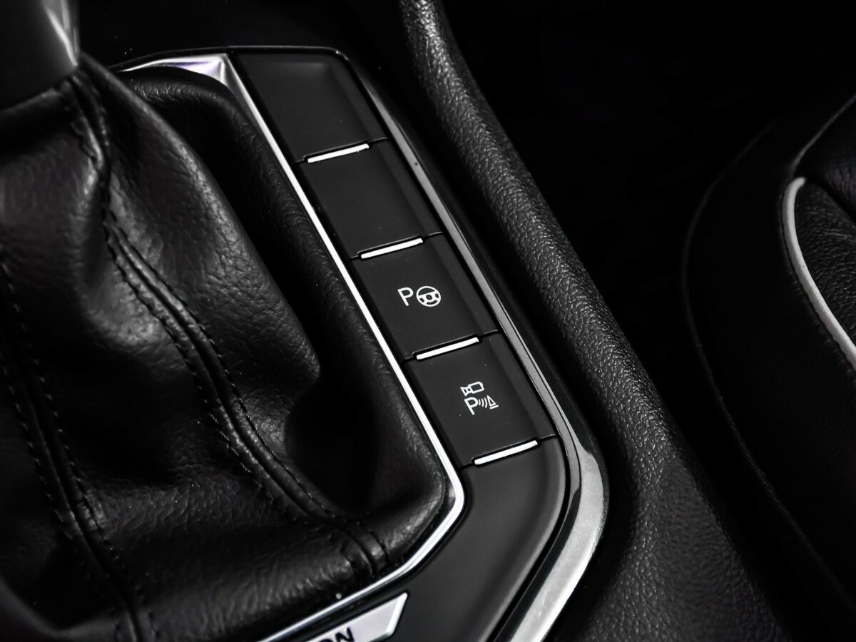 Купить Volkswagen Tiguan II Рестайлинг, 2020, 88 900 км, фото №18