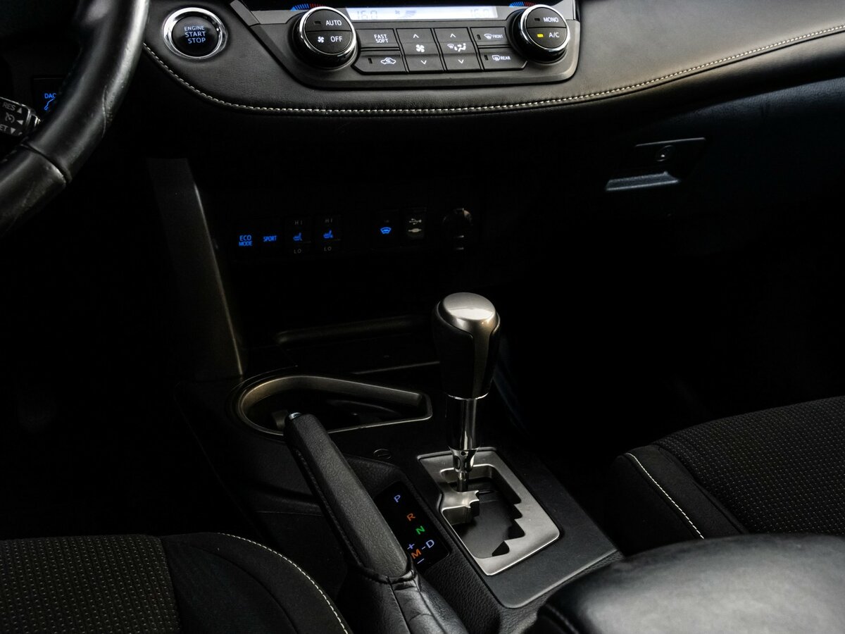 Купить Toyota RAV4 IV (XA40) Рестайлинг, 2017, 87 008 км, фото №11