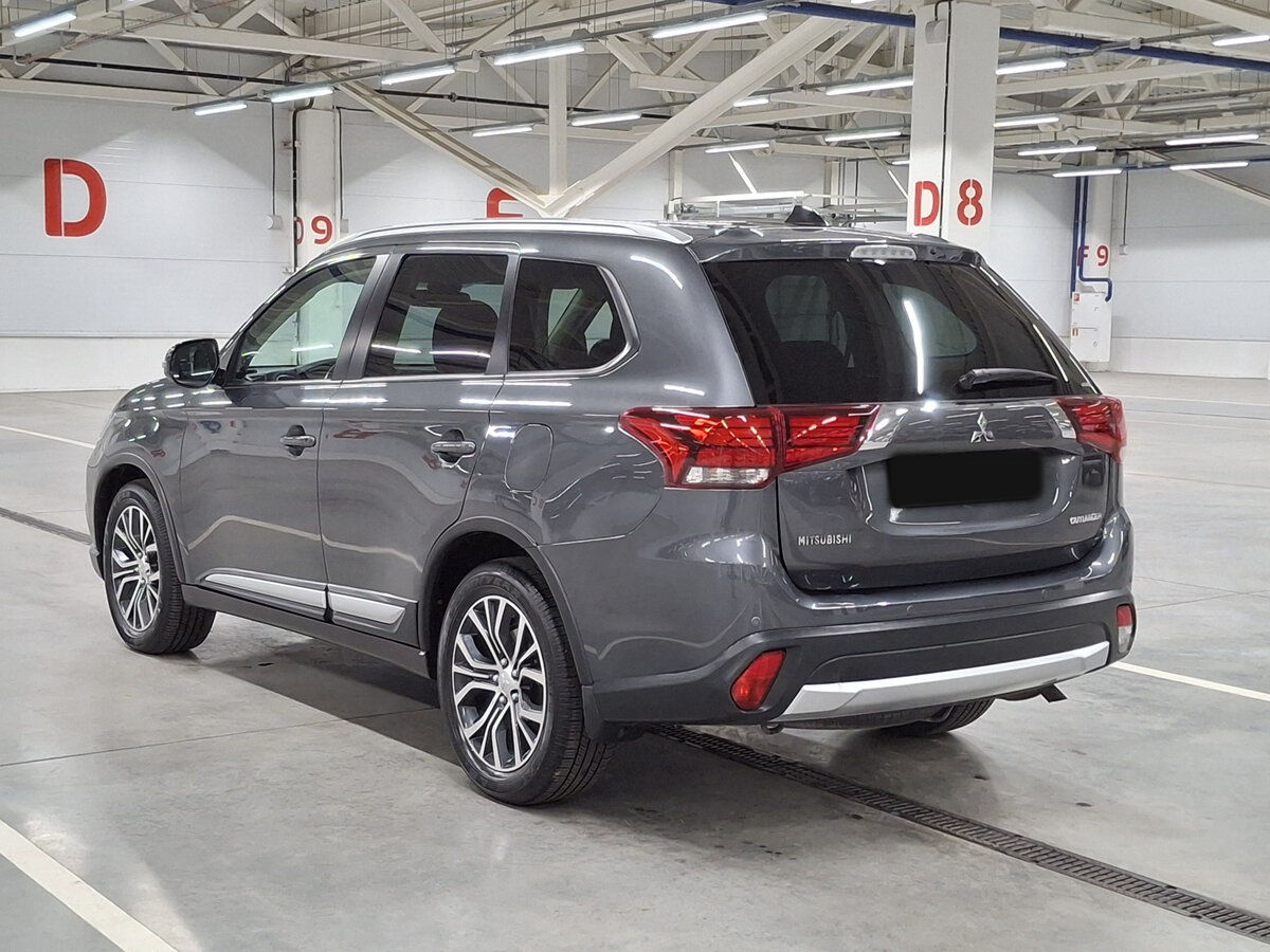 Купить Mitsubishi Outlander III Рестайлинг 2, 2016, 77 853 км, фото №7