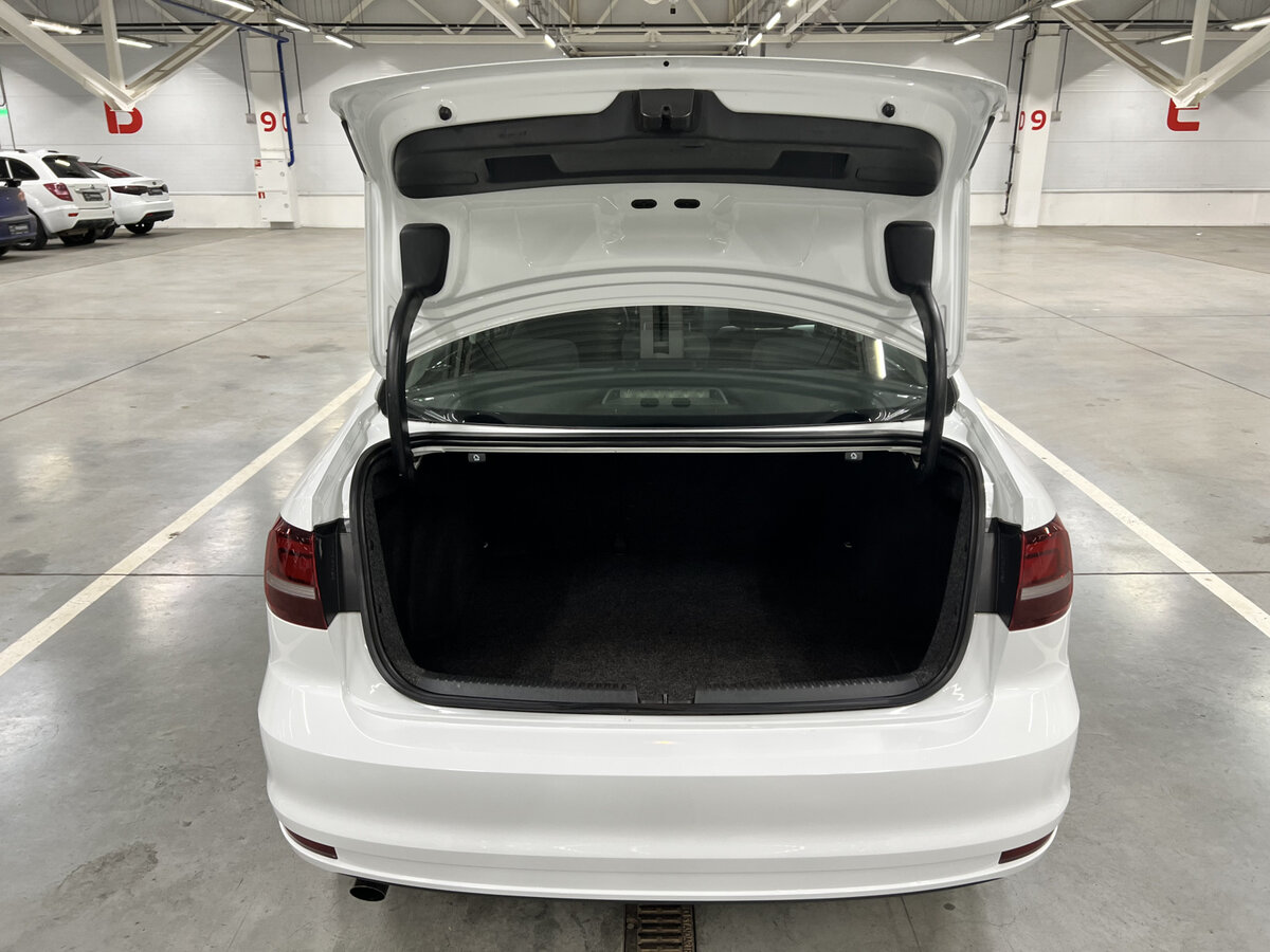Купить Volkswagen Jetta VI Рестайлинг, 2016, 148 401 км, фото №10