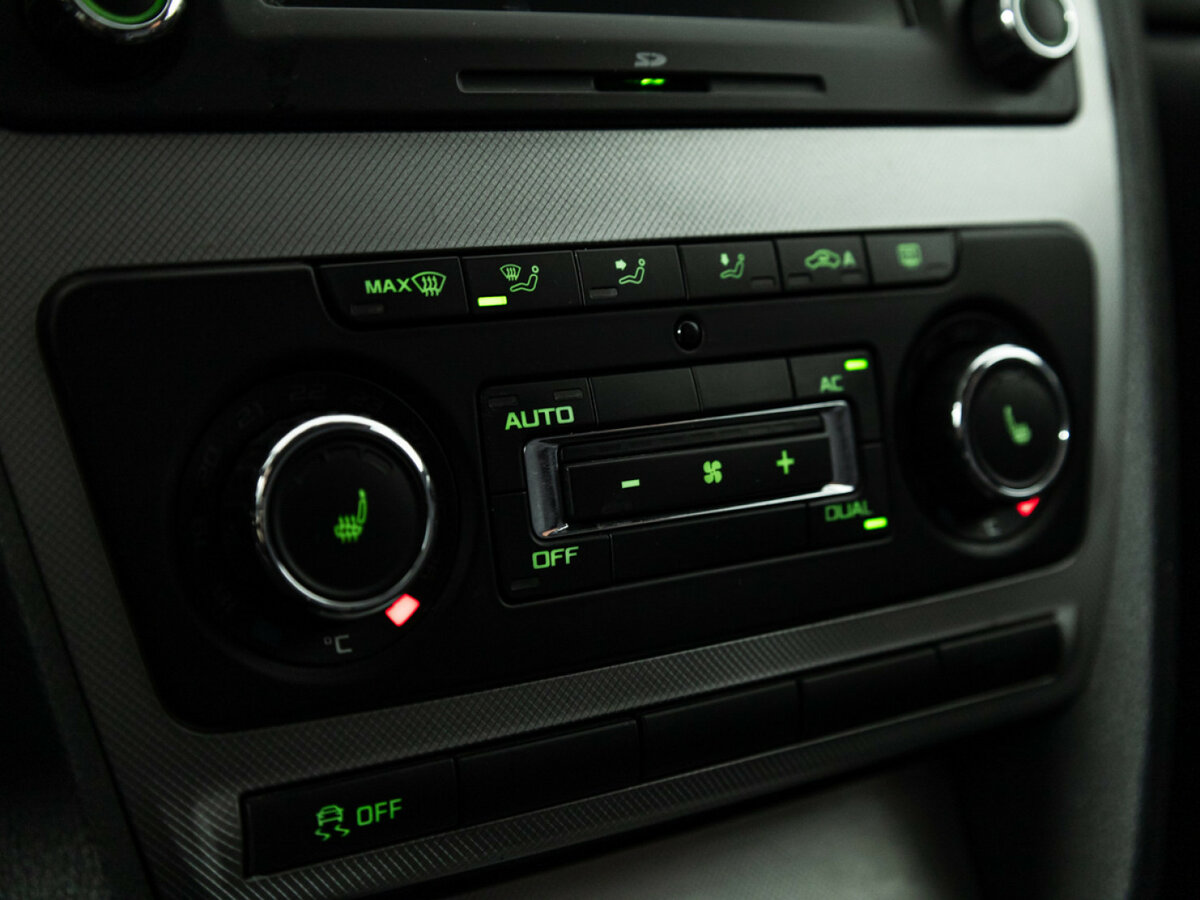 Купить Skoda Octavia II (A5) Рестайлинг, 2012, 240 001 км, фото №16