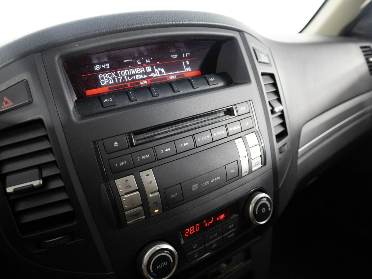 Купить Mitsubishi Pajero IV Рестайлинг 1, 2013, 152 060 км, фото №14