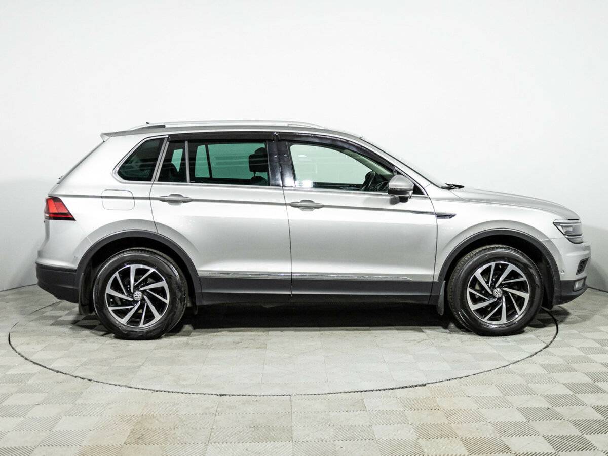 Купить Volkswagen Tiguan II, 2018, 125 644 км, фото №4