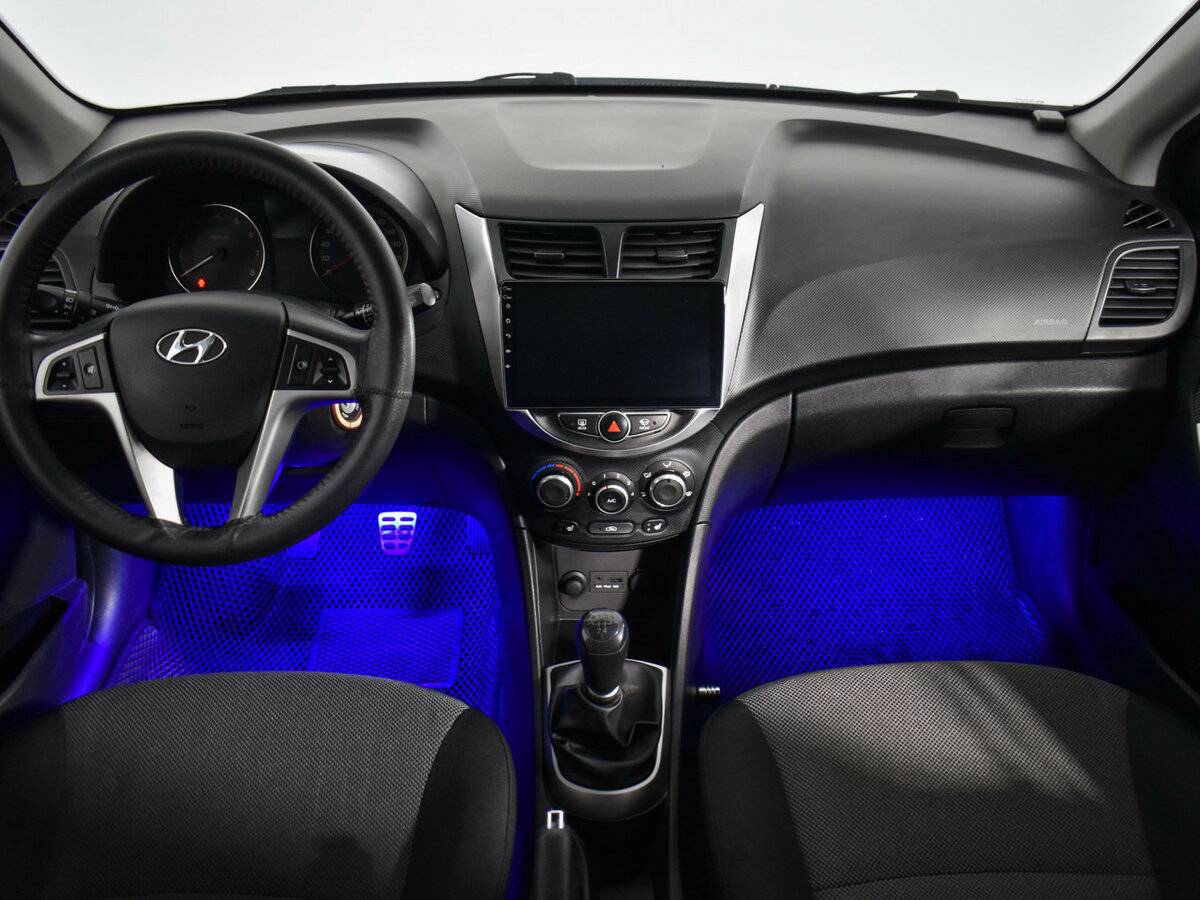 Купить Hyundai Solaris I, 2014, 238 000 км, фото №13