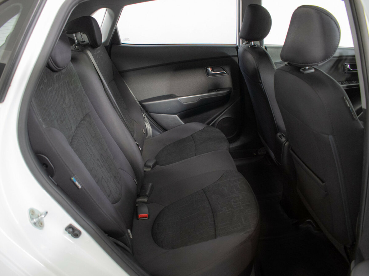 Купить Kia Rio III Рестайлинг, 2016, 70 101 км, фото №10